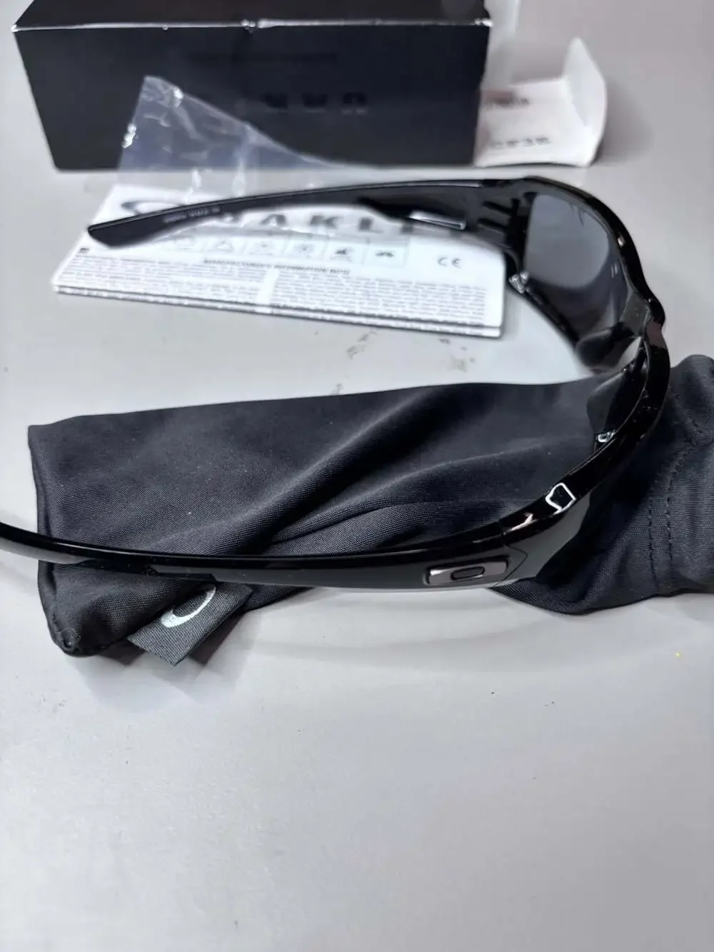 New Oakley Sunglasses OO9238 FIVES SQUARED 923810 Black gray